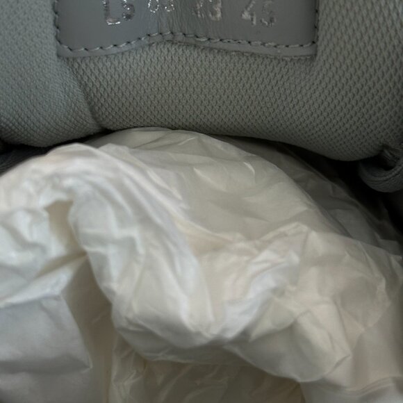 Dior Light Grey B30 Sneakers - Picture 8 of 8